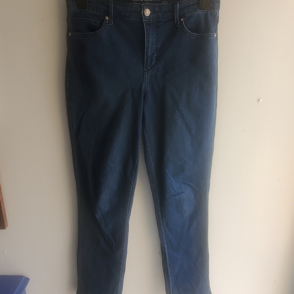 Gloria Vanderbilt "mom" jeans